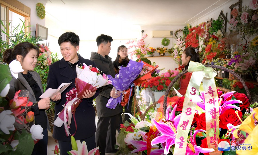 23-三八国际妇女节114周年快乐